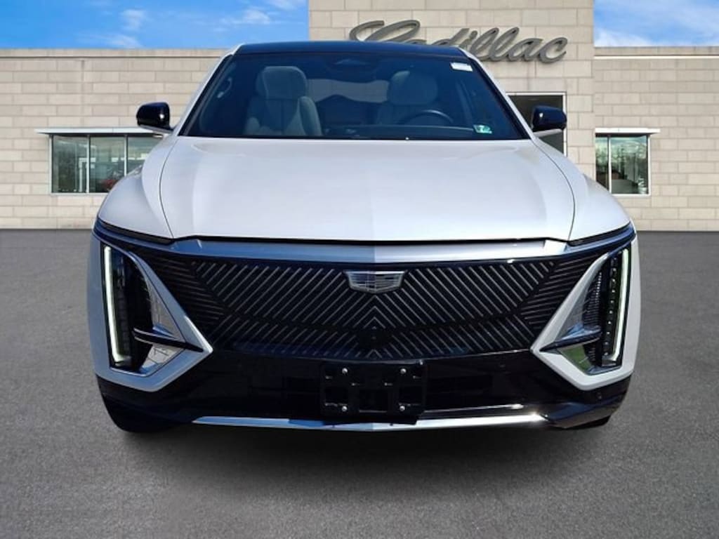 Used 2024 CADILLAC LYRIQ Luxury 1 SUV