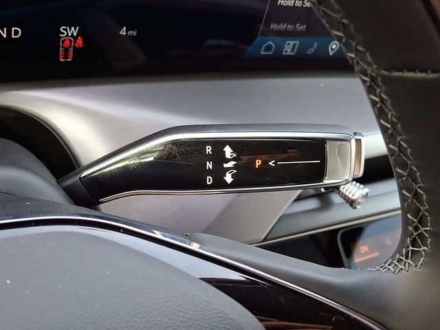 2026 Cadillac VISTIQ Sport - Photo 10