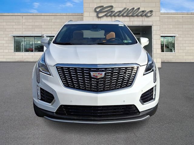 2022 Cadillac XT5 Premium Luxury photo 3