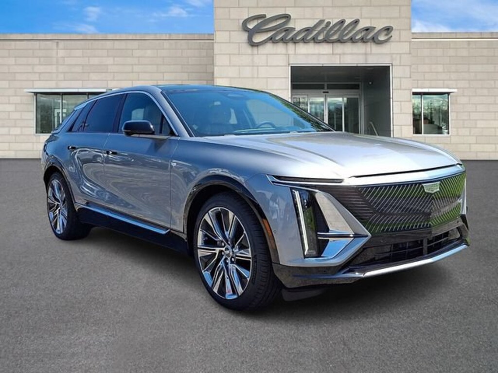 New 2026 CADILLAC LYRIQ Signature Luxury SUV