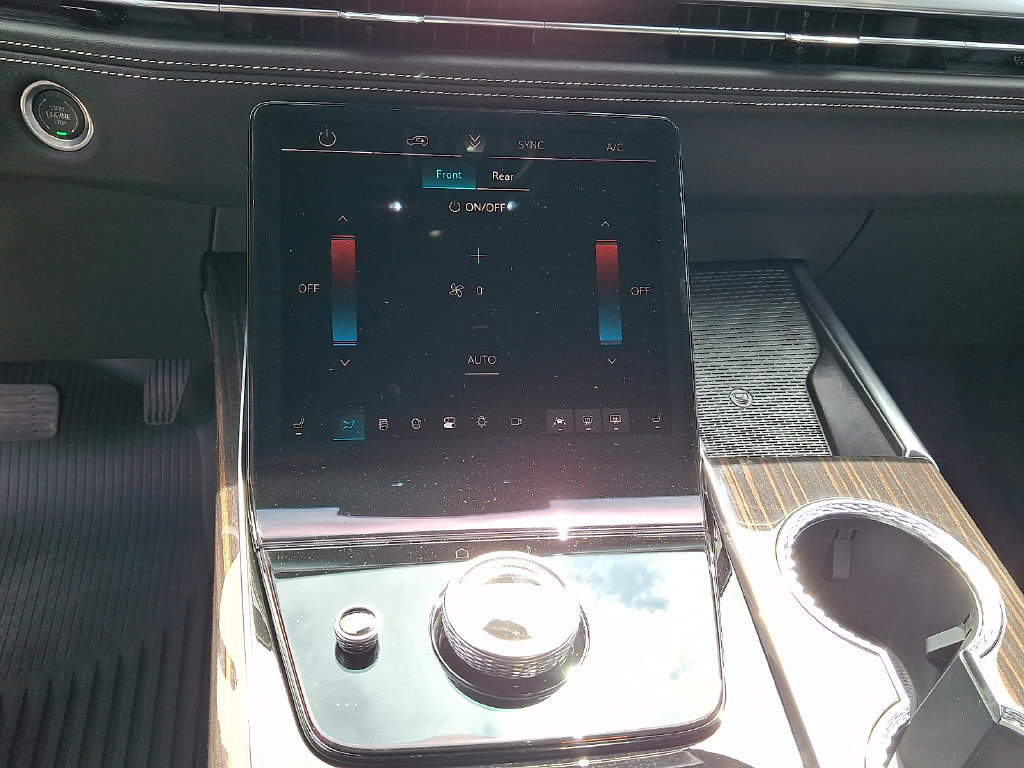 2026 Cadillac Escalade Luxury - Photo 10