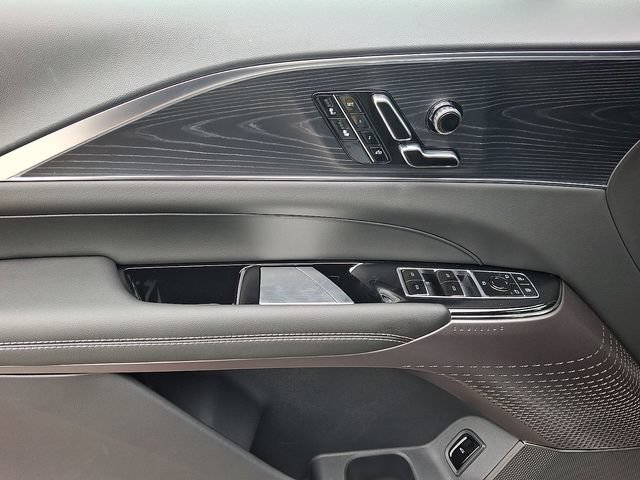 2026 Cadillac LYRIQ Luxury - Photo 8