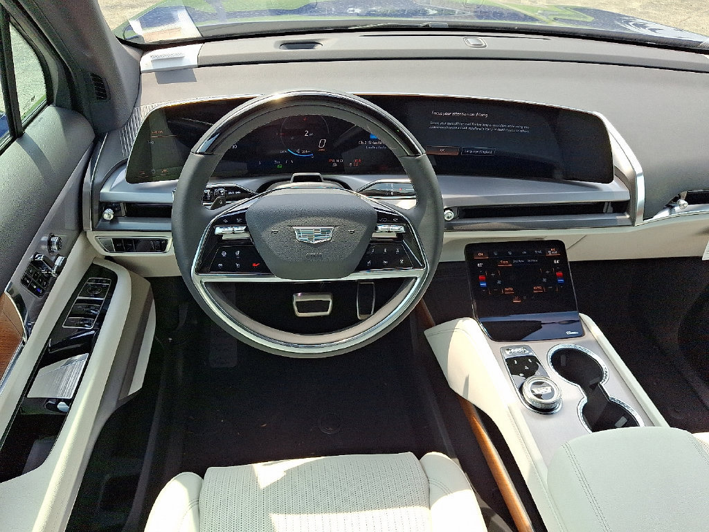 2026 Cadillac VISTIQ Sport - Photo 7