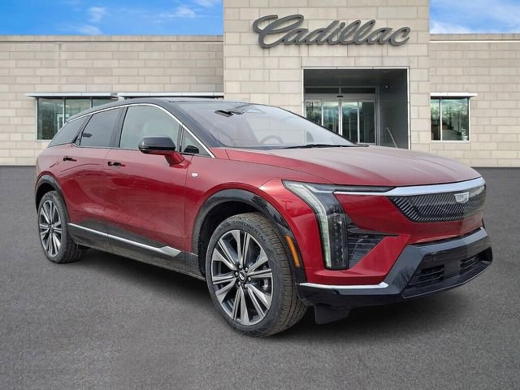 New 2026 CADILLAC OPTIQ Premium Luxury SUV