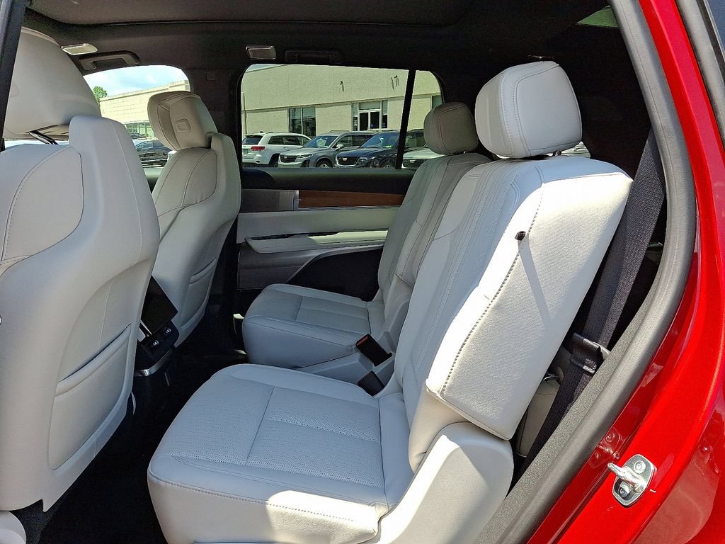 2026 Cadillac VISTIQ Sport - Photo 5