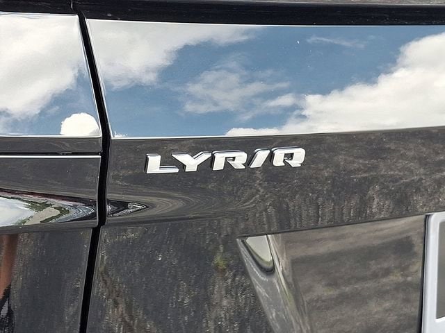 2025 Cadillac LYRIQ Sport 1 - Photo 16