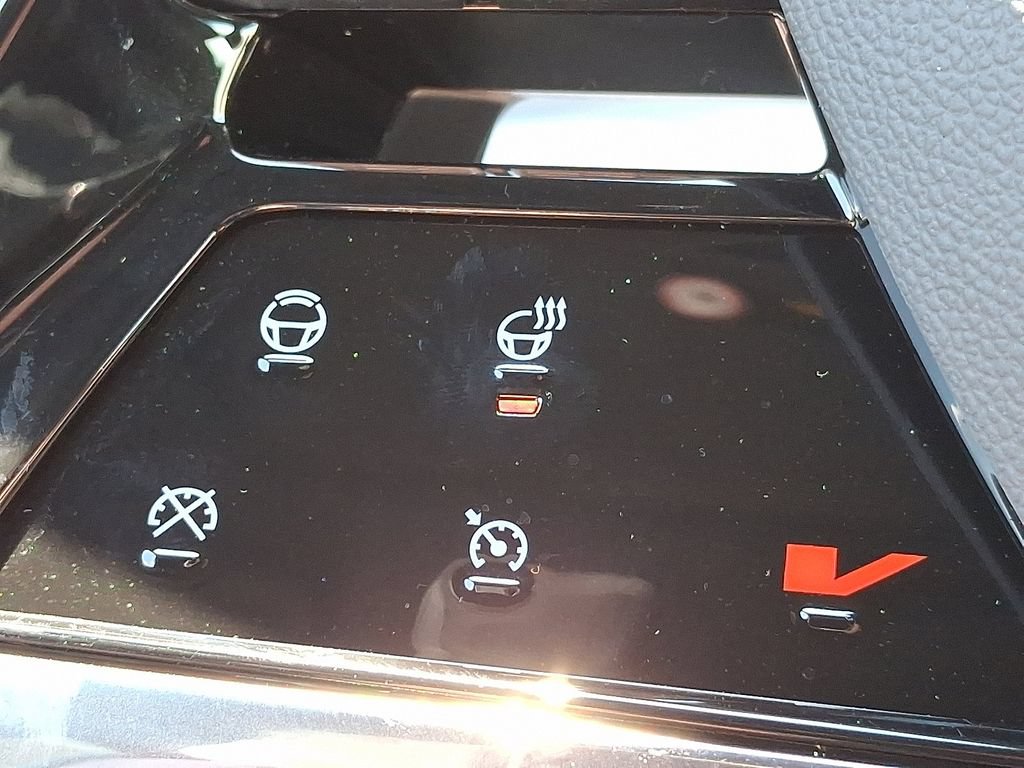 2026 Cadillac VISTIQ Sport - Photo 12