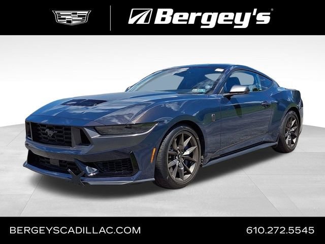 2025 Ford Mustang Dark Horse's photo