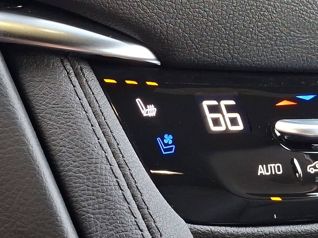 2026 Cadillac XT5 Premium Luxury - Photo 13