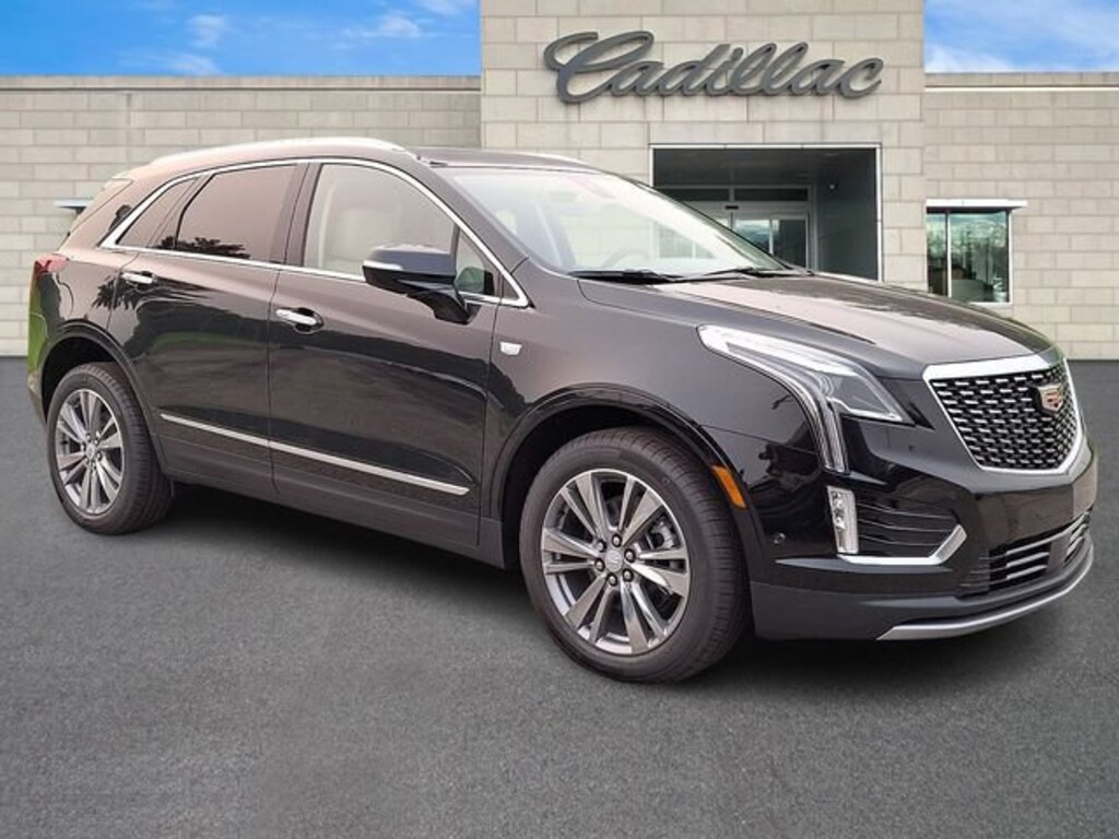New 2026 CADILLAC XT5 Premium Luxury SUV