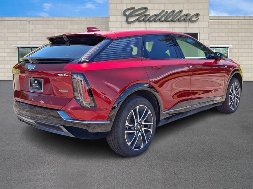 New 2026 CADILLAC OPTIQ Sport SUV