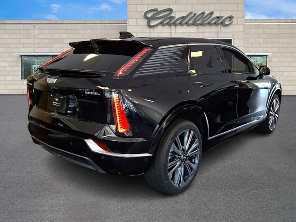 New 2026 CADILLAC OPTIQ Premium Luxury SUV