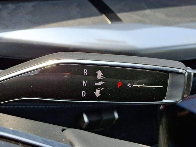 2025 Cadillac Escalade IQ Sport 2 - Photo 10