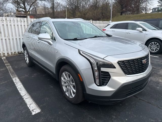 2022 Cadillac XT4 Luxury photo 3