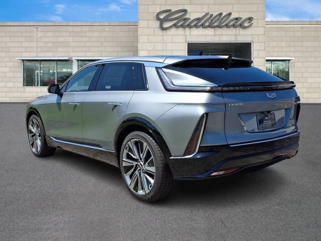 New 2026 CADILLAC LYRIQ Signature Luxury SUV