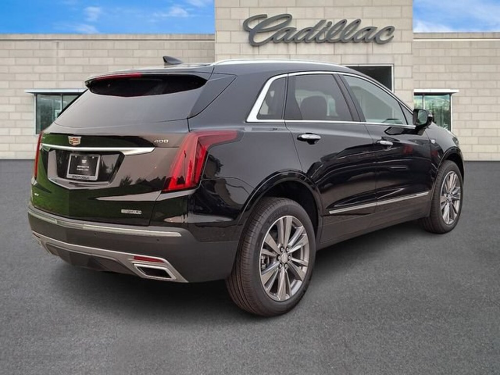 New 2026 CADILLAC XT5 Premium Luxury SUV