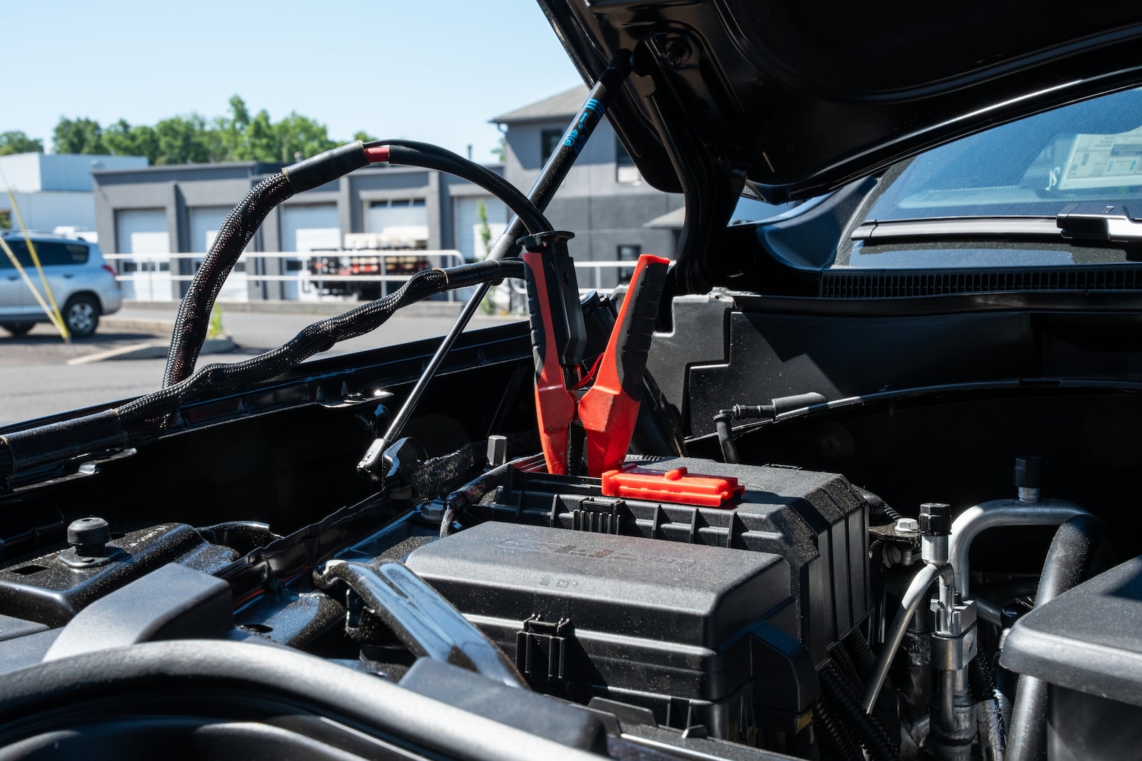 ACDelco battery testing and replacement for Cadillac vehicles