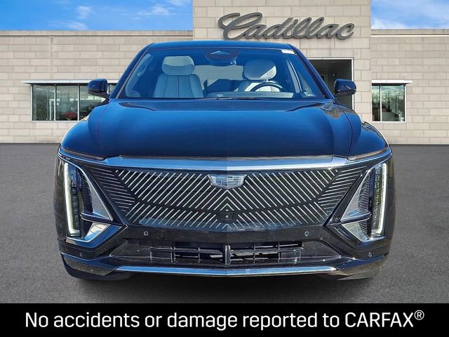 2024 Cadillac Lyriq Luxury photo 3