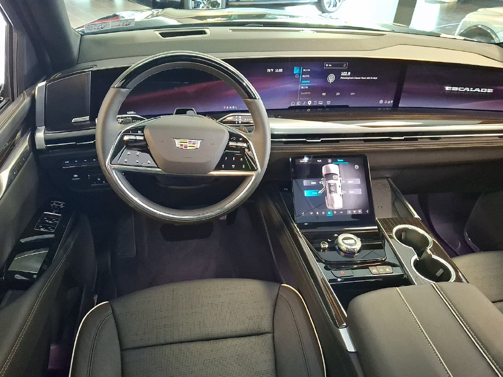 2026 Cadillac Escalade Luxury - Photo 7
