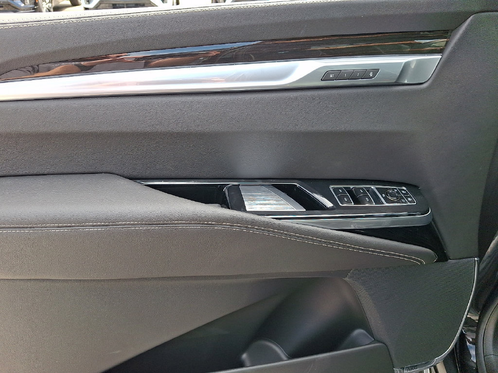 2026 Cadillac Escalade Luxury - Photo 7