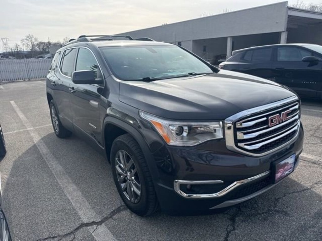 Used 2017 GMC Acadia SLT SUV