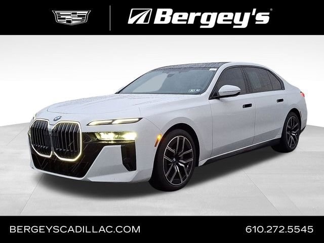 2025 BMW 7 Series 740i xDrive Sedan's photo