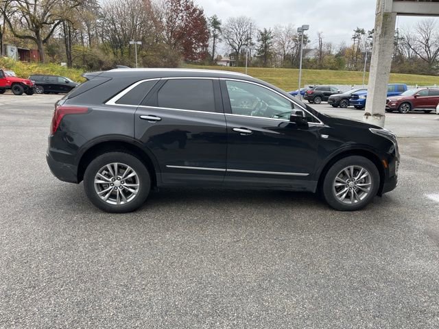 2022 Cadillac XT5 Premium Luxury photo 2