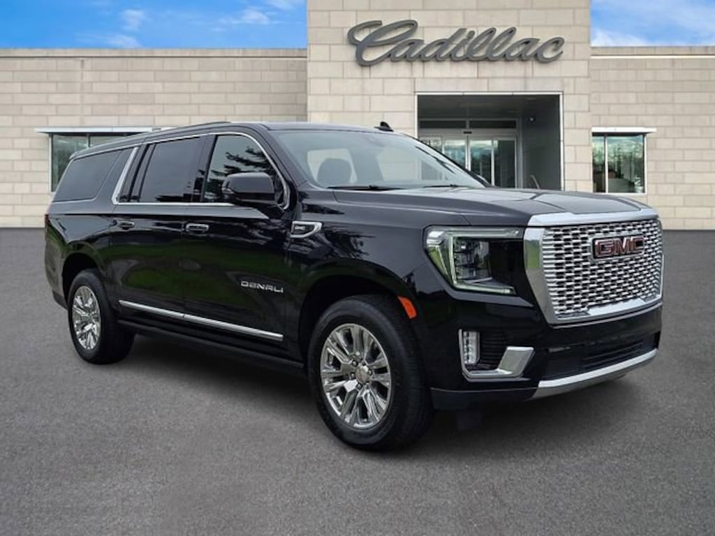 Used 2022 GMC Yukon XL Denali SUV