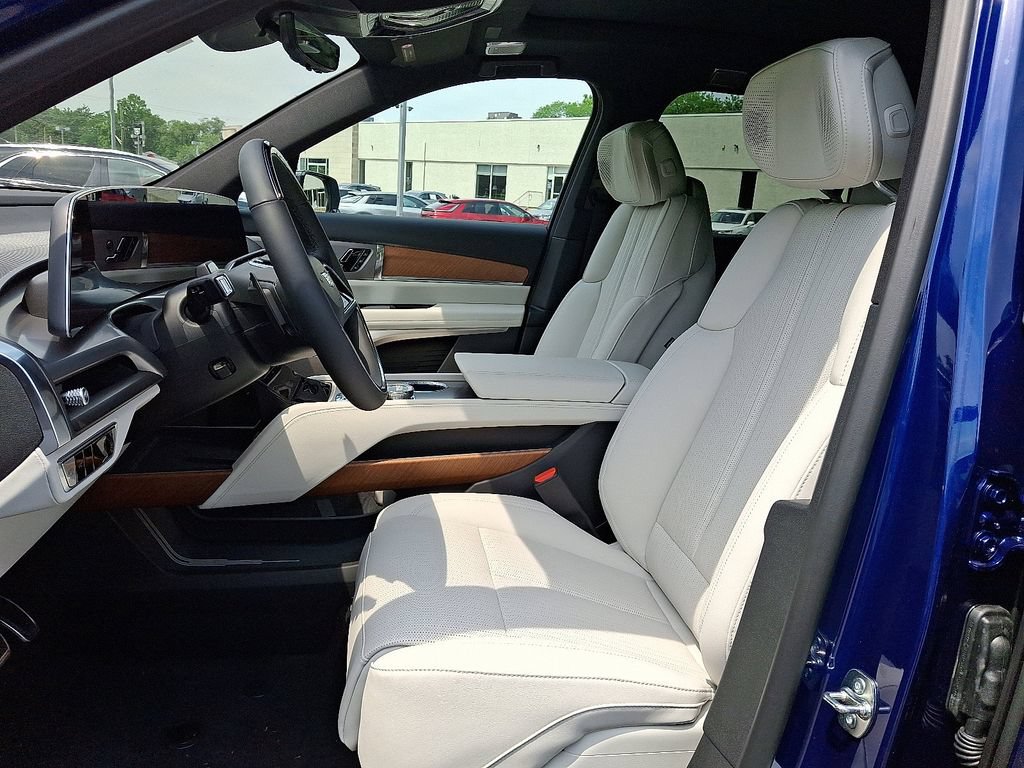 2026 Cadillac VISTIQ Sport - Photo 7