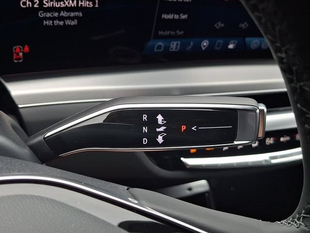 2026 Cadillac LYRIQ Luxury - Photo 10