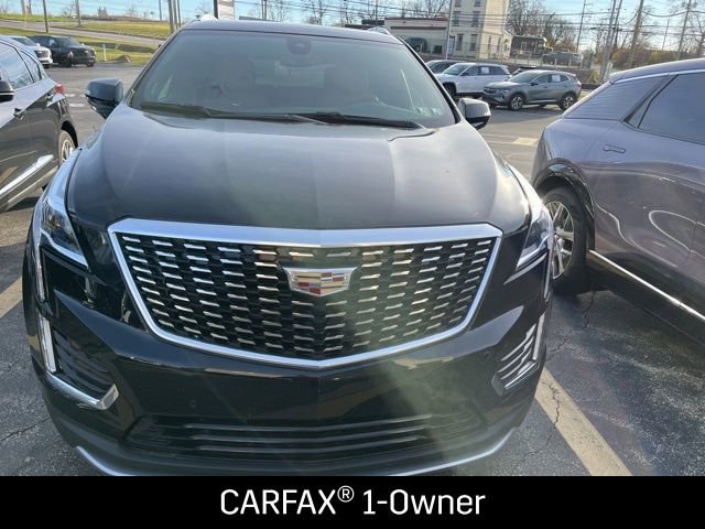 2022 Cadillac XT5 Premium Luxury photo 2