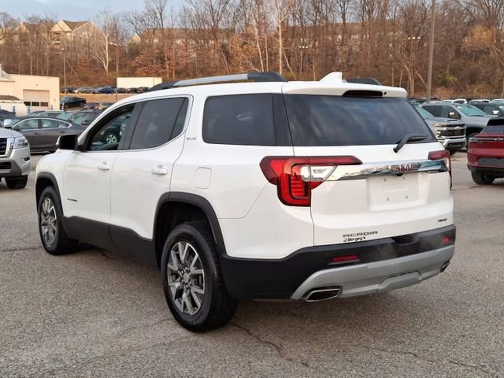Used 2023 GMC Acadia SLE SUV
