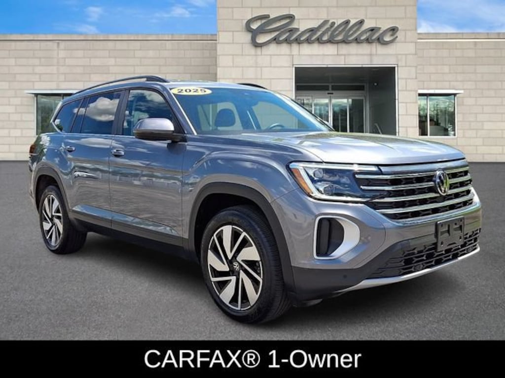 Used 2025 Volkswagen Atlas 2.0T SE w/Technology
