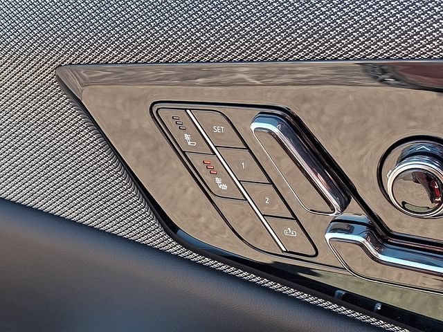 2026 Cadillac OPTIQ Sport - Photo 15