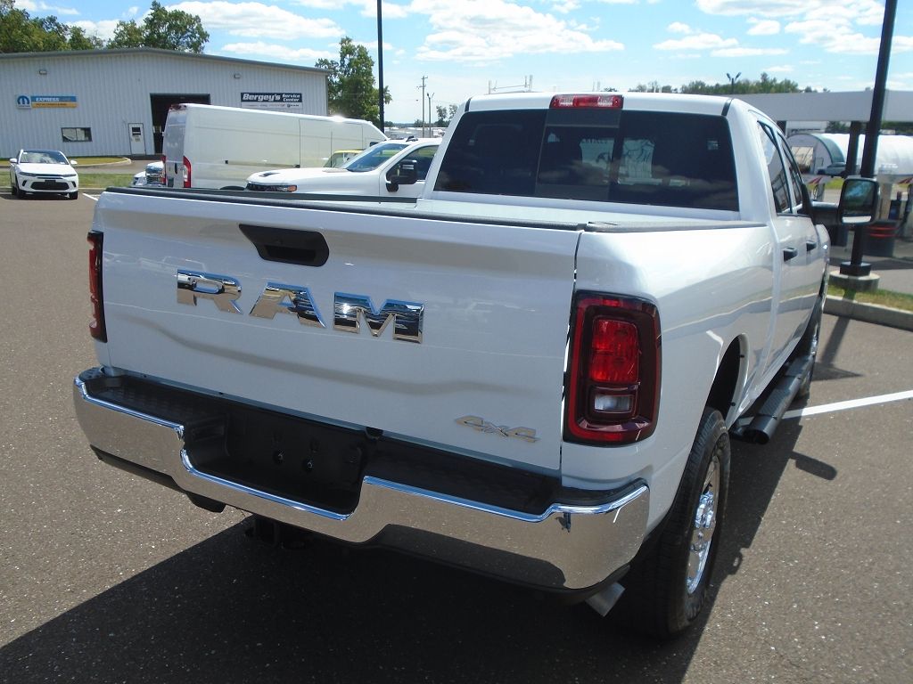2025 Ram 2500 Tradesman photo 2