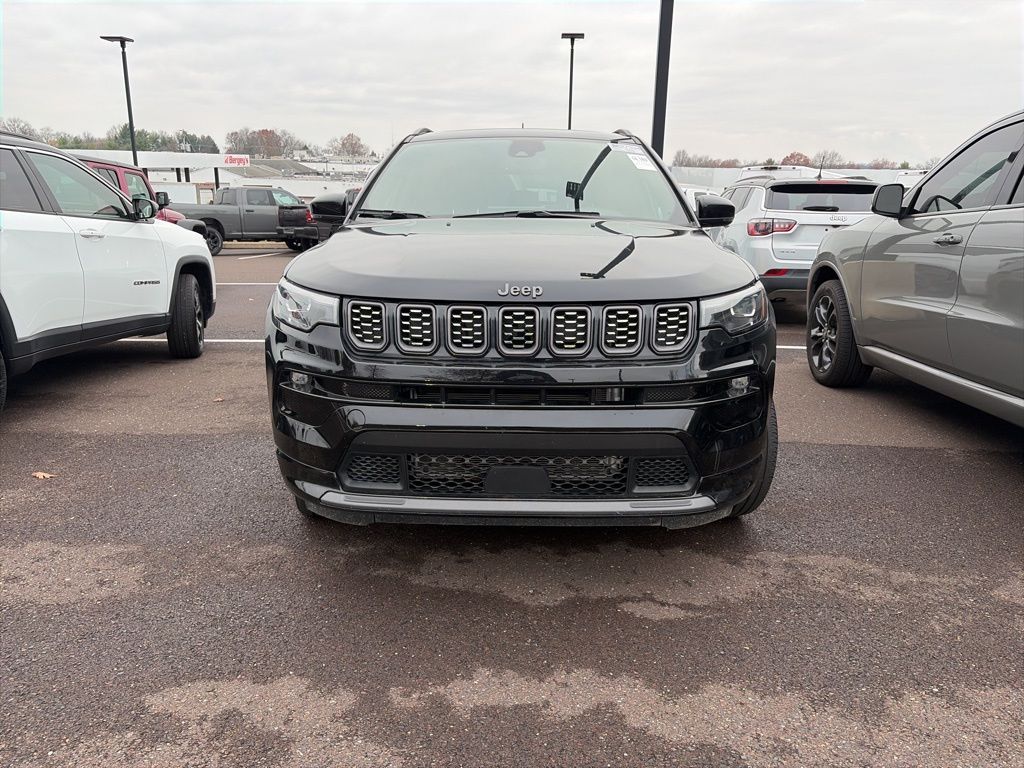 2024 Jeep Compass Limited photo 2