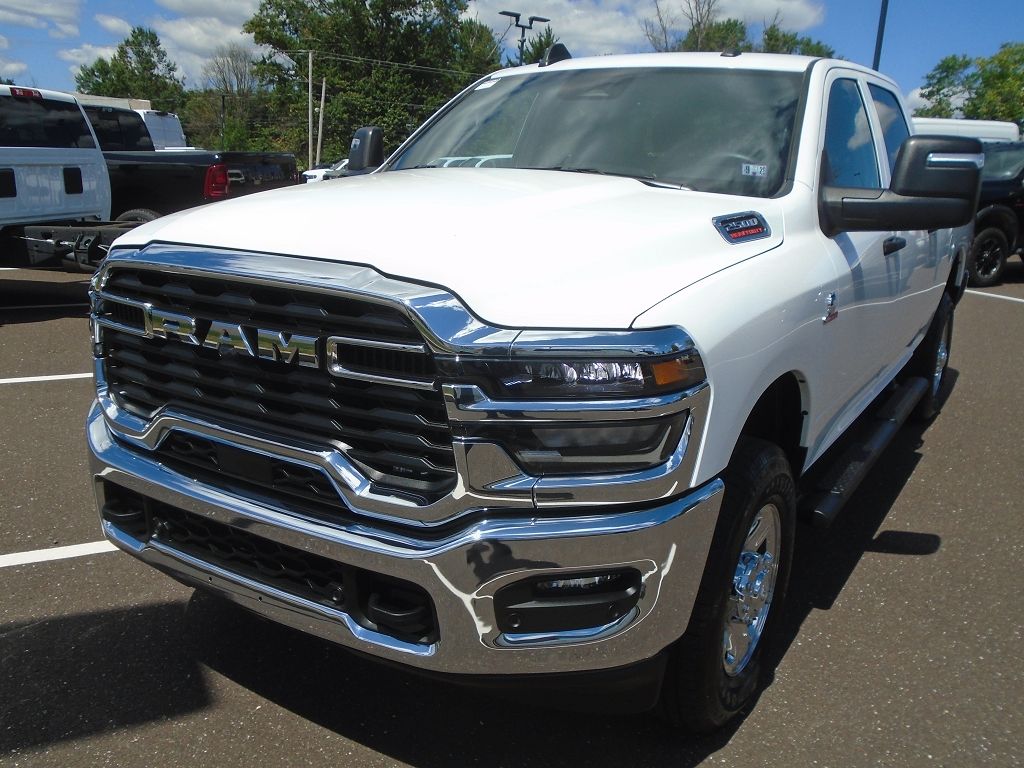 2025 Ram 2500 Tradesman photo 4