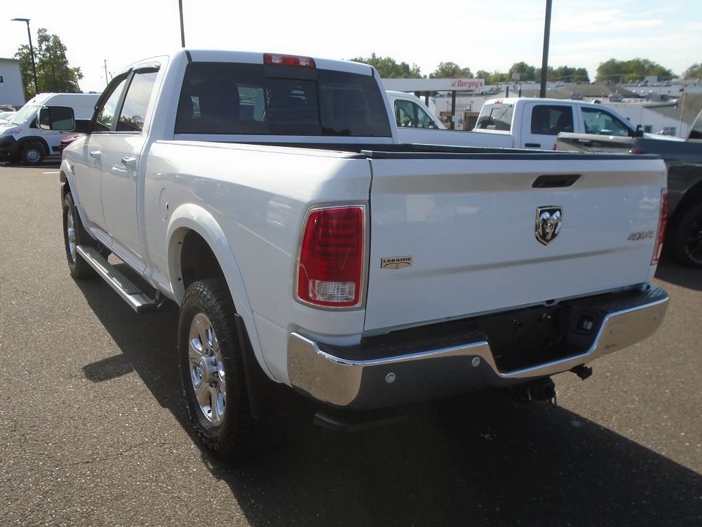 2017 Ram 2500 Laramie photo 3
