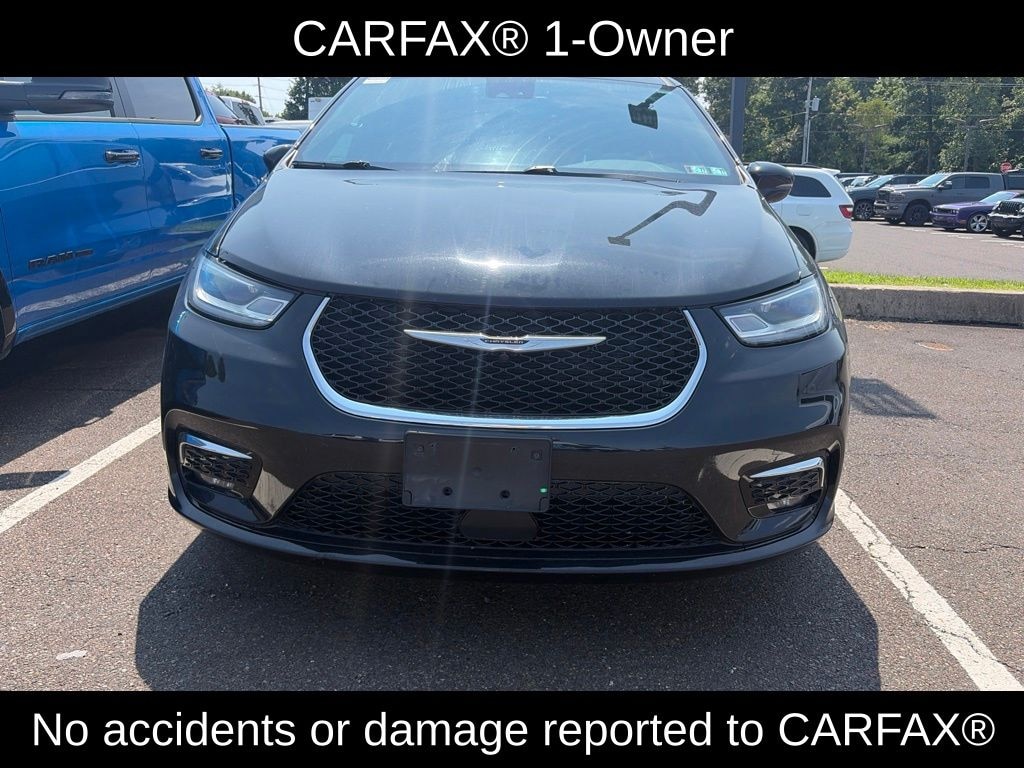 Certified 2025 Chrysler Pacifica Select Minivan/Van