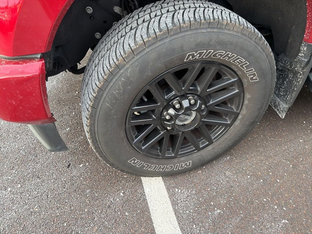 Used 2022 Ford F-350SD Lariat Truck