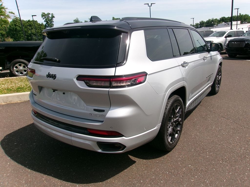 Used 2024 Jeep Grand Cherokee L Summit SUV