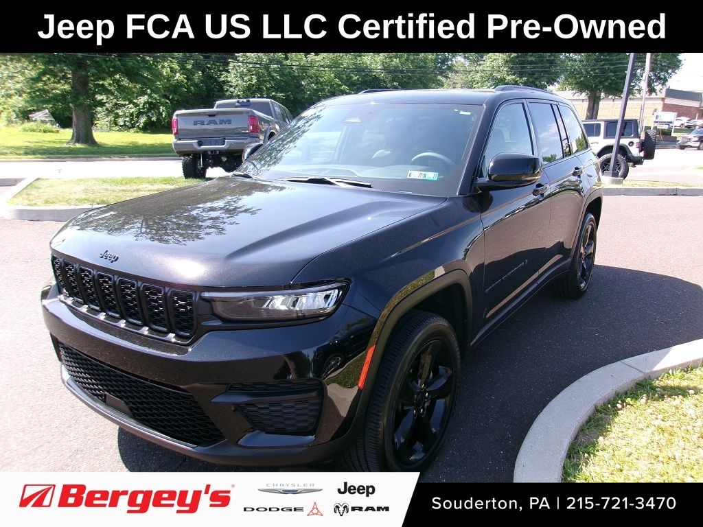 Used 2023 Jeep Grand Cherokee Altitude X SUV