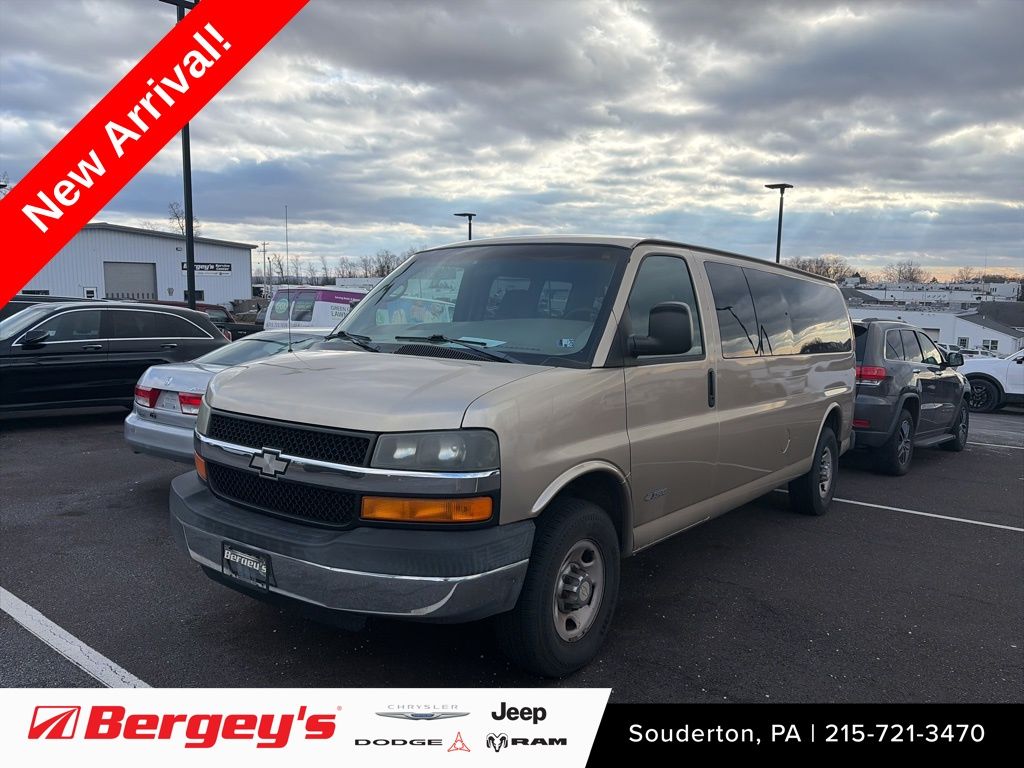 2006 Chevrolet Express Base's photo