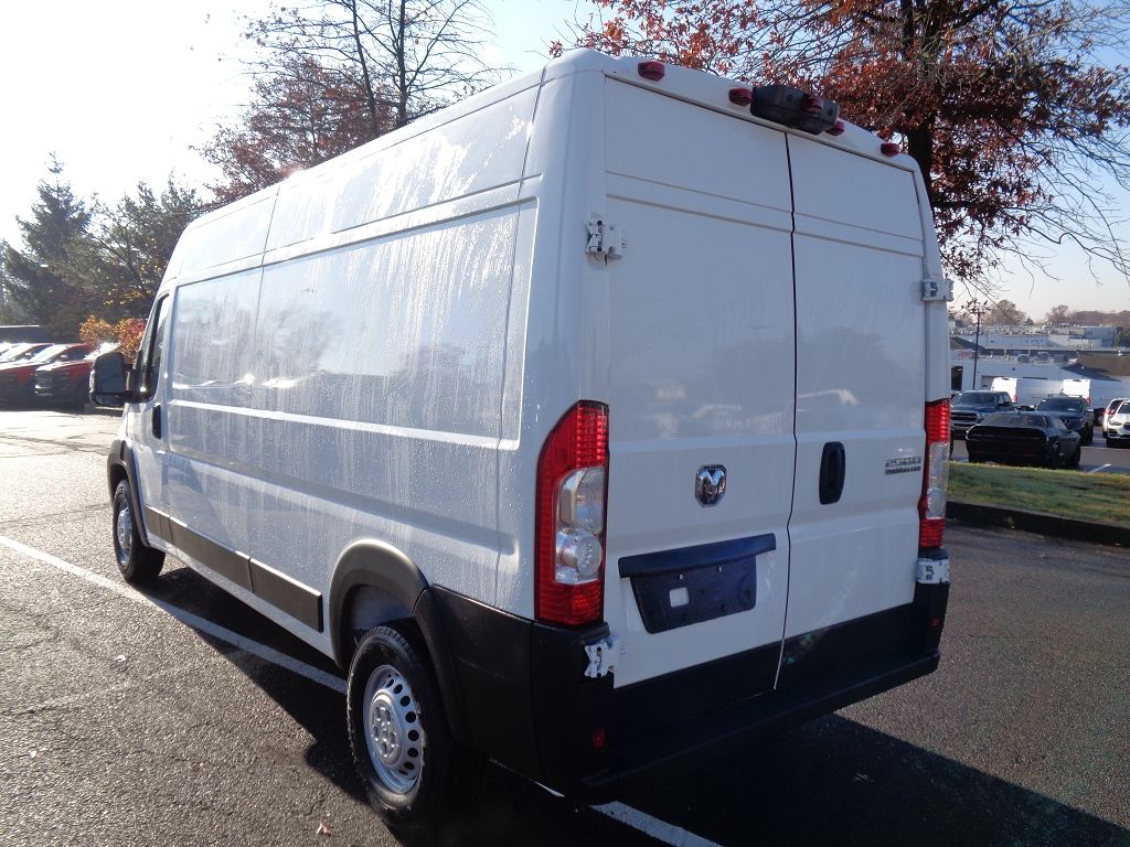 2025 Ram ProMaster 2500 Cargo Van photo 2