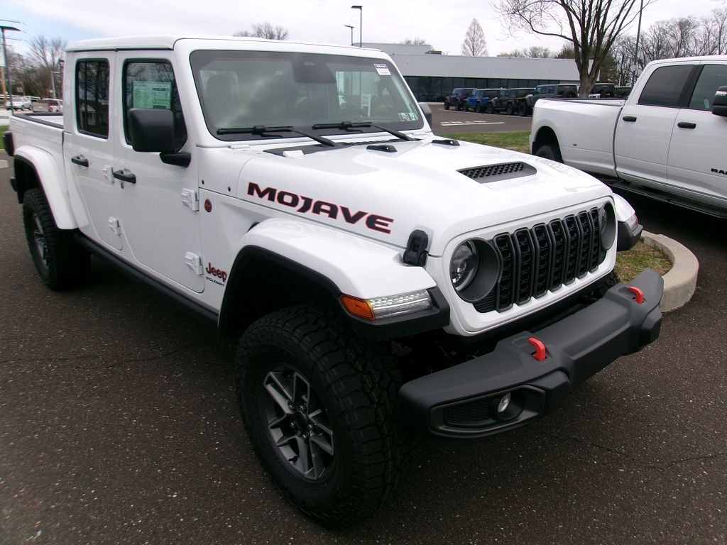 New 2026 Jeep Gladiator Mojave Pickup