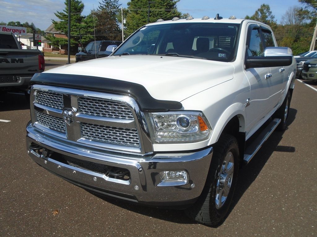 2017 Ram 2500 Laramie photo 4