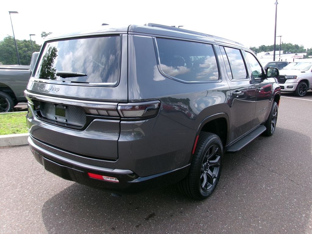 New 2026 Jeep Grand Wagoneer L Limited Altitude Sport Utility