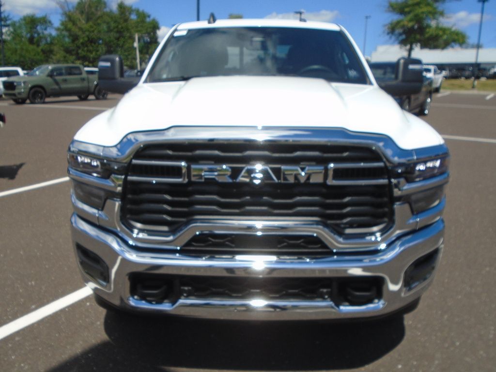 2025 Ram 2500 Tradesman photo 4