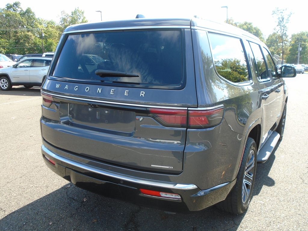 2024 Jeep Wagoneer Series II photo 2
