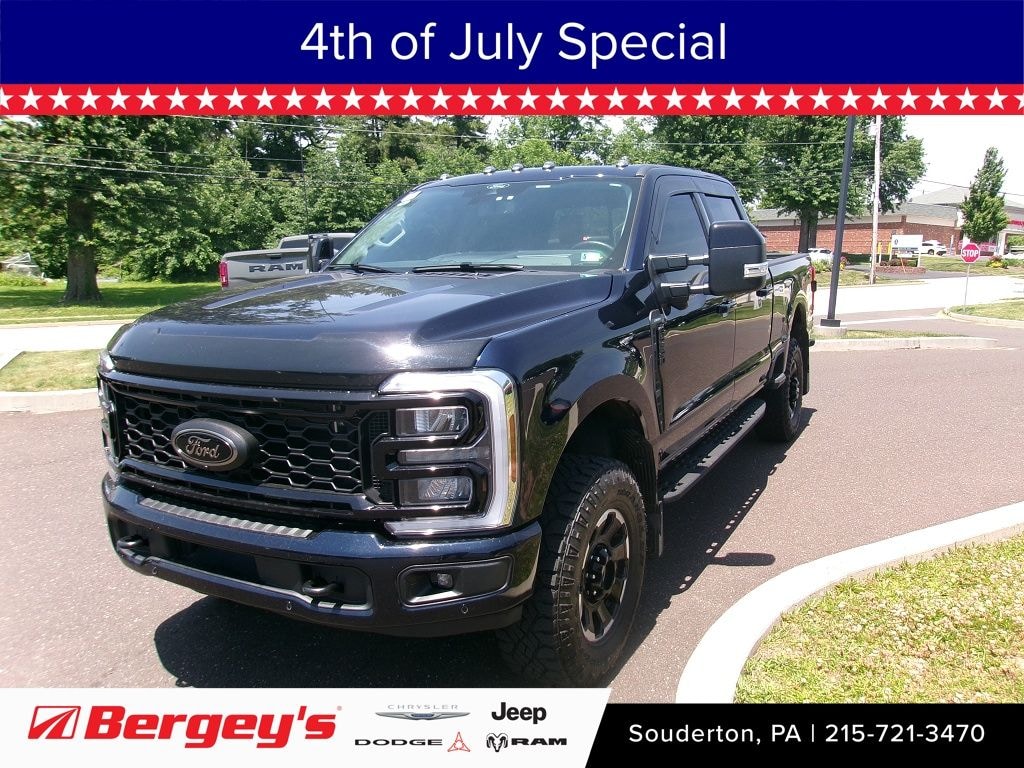 Used 2025 Ford F-250SD Lariat Truck
